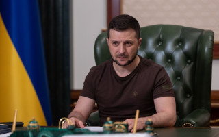 Владимир Зеленский ввел в действие санкции против Петра Порошенко, Игоря Коломойского и Константина Жеваго