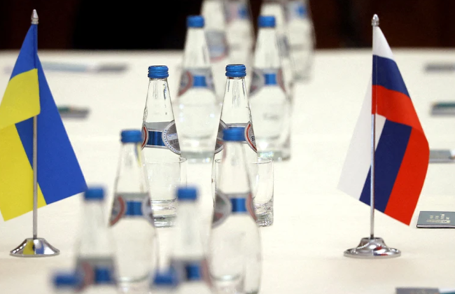 В Кремлі заявили, що Україна буде брати участь у переговорах про закінчення війни