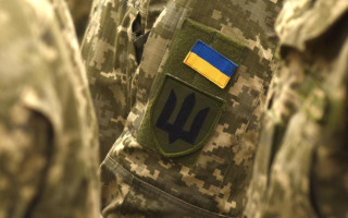 Кабмин предлагает запретить выбивать долги по потребительским кредитам с ветеранов войны