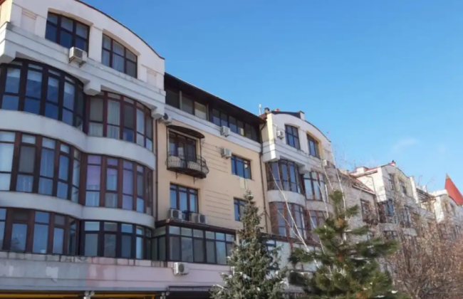 Апартаменты Януковича в Киеве на Оболони сдают в аренду за 67 тысяч гривен