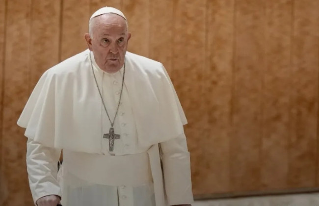 Складна клінічна картина — стало відомо про стан Папи Римського після госпіталізації