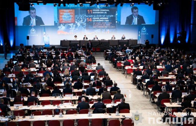 Украина и Интерпол усиливают сотрудничество в расследовании военных преступлений