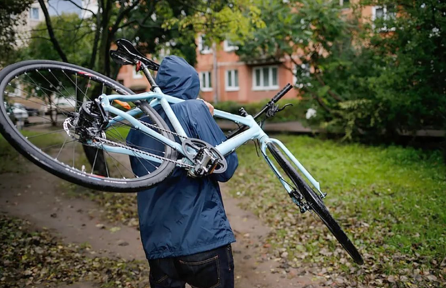 В Калуші чоловік отримав 7 років за ґратами за викрадення в дитини велосипеда