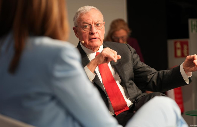 Зеленский анонсировал поездку вместе со спецпредставителем США Келлогом на фронт