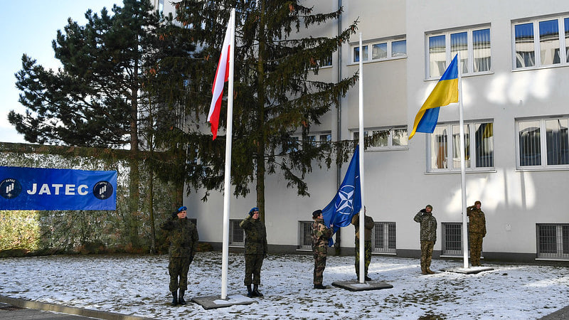 У Польщі відкрили спільний центр НАТО-Україна