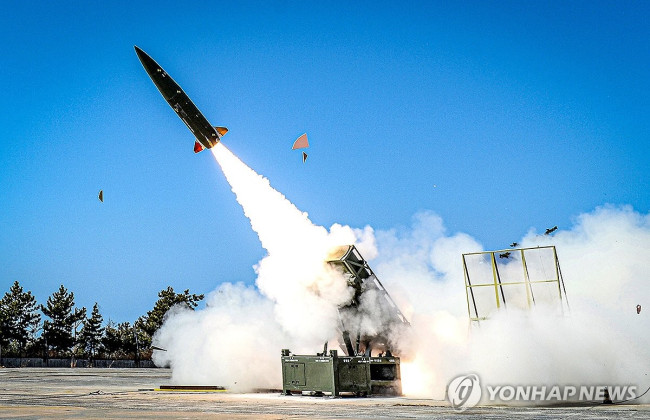 Южная Корея приняла на вооружение новую тактическую ракету, способную уничтожать подземные бункеры