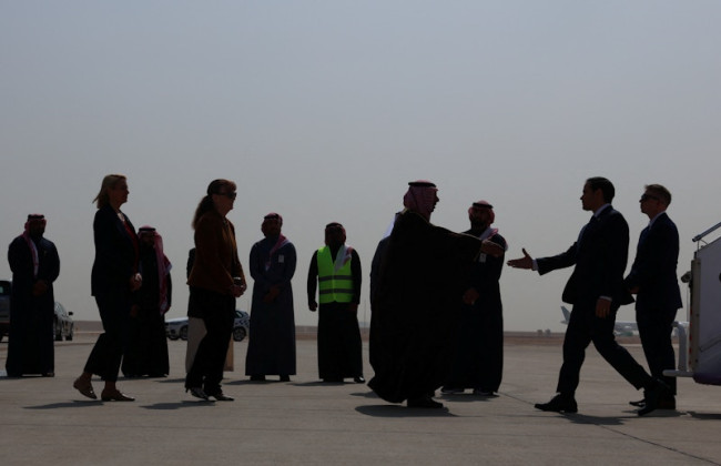 В Саудовской Аравии начались переговоры делегаций США и России