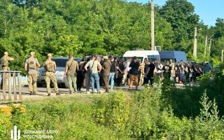 Судитимуть групу зловмисників, які намагалися за $4,5-18,5 тисяч вивезти з України близько 100 чоловіків
