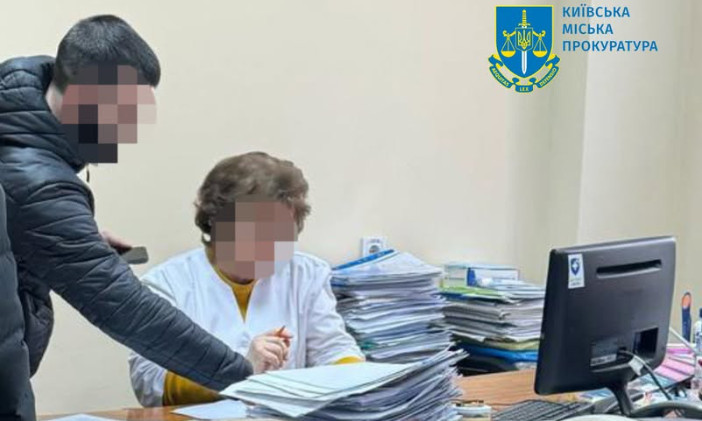 У Києві на ремонті поліклініки розікрали майже 1,3 млн грн