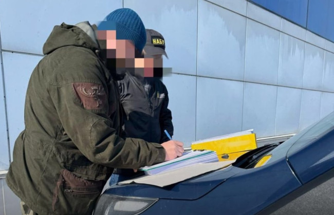 НАБУ разоблачило группу судей и адвокатов, которые помогали мужчинам получать отсрочку от мобилизации