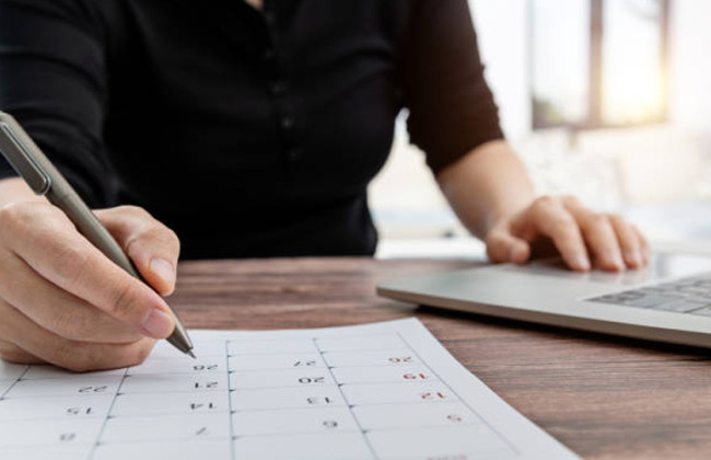 Когда у нового работника наступает право на основной и дополнительный отпуска