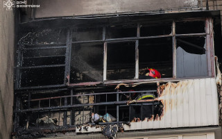У Вінниці 13-річний хлопчик спалив балкон квартири, граючись із сірниками – фото