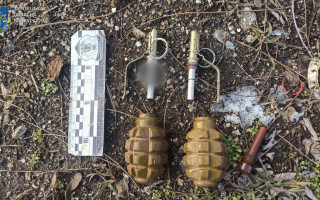 5 гранат за 32 тисячі гривень — у Запоріжжі жінку викрили на продажі зброї та боєприпасів