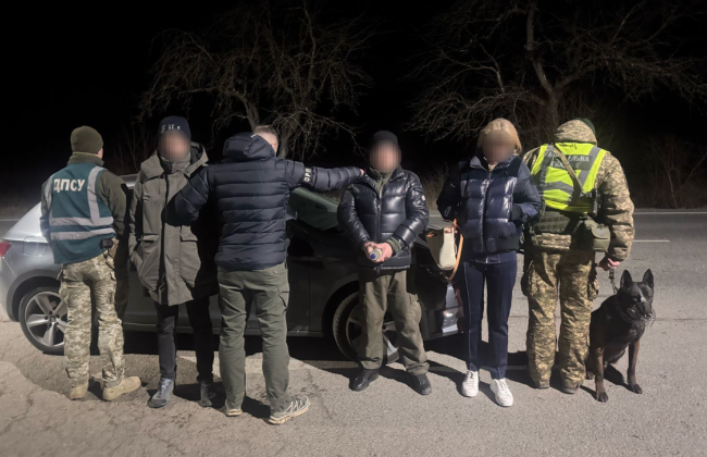 В Закарпатье иностранец под видом военного журналиста пытался переправить военнообязанного в Словакию