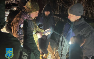 На Рівненщині викрили двох ділків, які за 6000 доларів допомагали військовозобов’язаним перетнути кордон