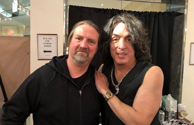 В ДТП погиб легендарный вокалист и гитарист рок-группы KISS Карл Кокран