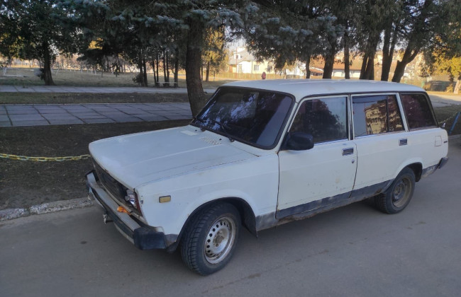 На Львівщині водій на ходу вистрибнув із жигуля із пасажирами