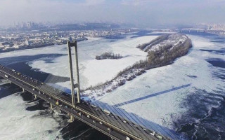 Киев обсудит снятие ограничений движения по Южному мосту на заседании Совета обороны