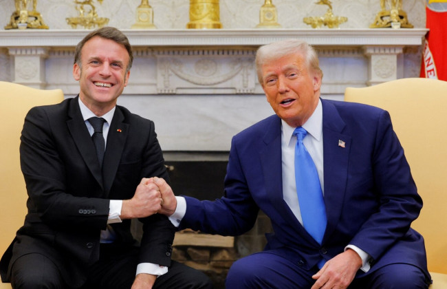 Макрон попросил Трампа не начинать торговую войну против Европы, потому что так ЕС не увеличит расходы на оборону