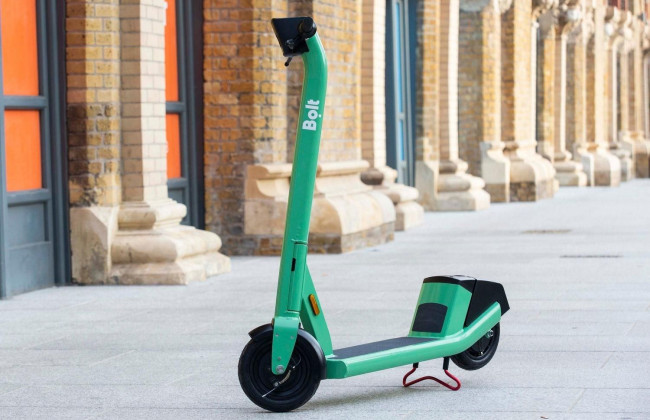 В Киеве судили мужчину, который воровал аккумуляторы с электросамокатов