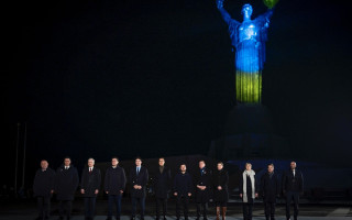 Володимир Зеленський за результатами засідання опублікував фото з європейськими лідерами