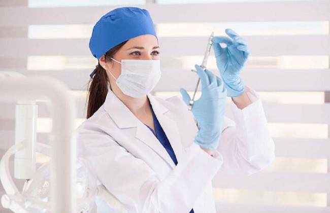 Чи може медсестра коледжу працювати за скороченим графіком, як інші медичні працівники