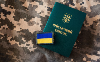 Українці за кордоном зможуть отримати бронь від мобілізації