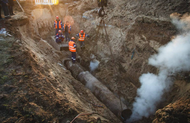 В 176 домов Киева вернули тепло после аварии