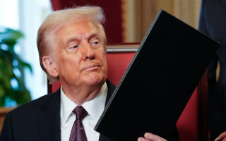 В США допустили «в определенный момент» рассмотрение вопроса о снятии санкций с РФ