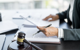 Период ознакомления стороны обвинения с материалами защиты не влияет на течение срока досудебного расследования, — Верховный Суд