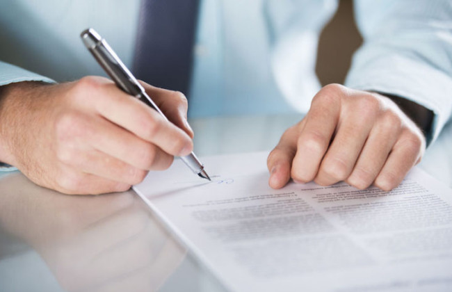 Что такое трудовой договор и какие его признаки