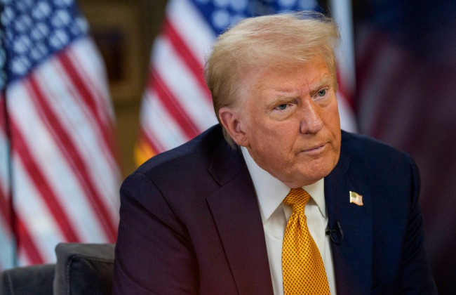 Дональд Трамп продлил на год действие санкций против России