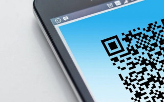Киберполиция предупредила, что мошенники подменяют QR-коды в общественных местах