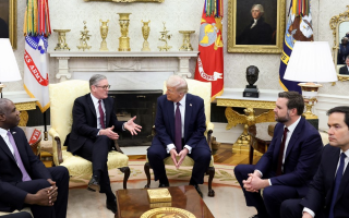 Дональд Трамп заявил, что хочет договориться с Украиной, прежде чем согласиться на миротворческие силы
