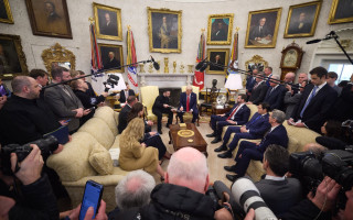 Европейские лидеры Макрон и Туск поддержали Украину после встречи с Трампом