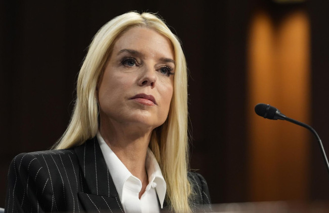 Генпрокурор США Пэм Бонди обвинила ФБР в сокрытии материалов по делу Джеффри Эпштейна