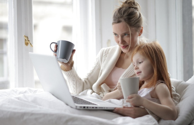 Может ли работник досрочно прекратить отпуск по уходу за ребенком — ответ Гоструда