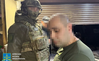 На Київщині посадовець податкової систематично брав хабарі за невтручання в роботу підприємців