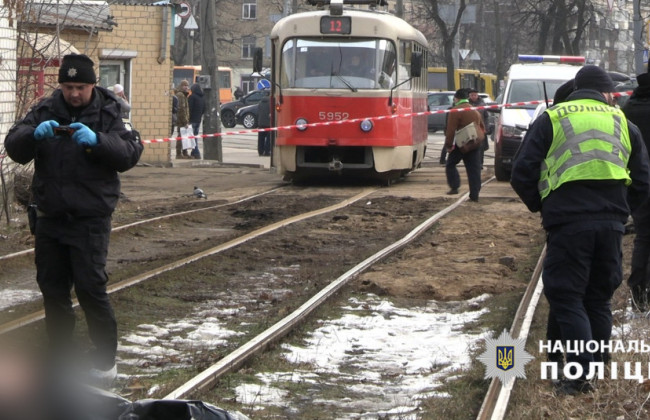 В Киеве задержали подозреваемого в убийстве мужчины, тело которого нашли на трамвайных путях