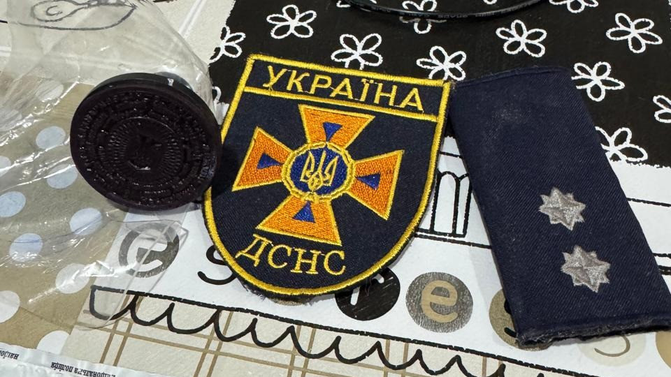 На Харківщині колишній співробітник ДСНС виготовляв підроблені посвідчення рятувальника за 1500 доларів