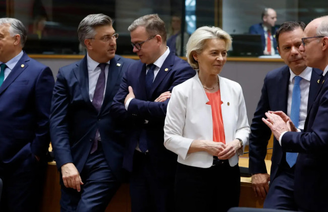 Лидеры ЕС опасаются расширения власти Урсулы фон дер Ляйен в вопросах оборонных расходов Евросоюза – Politico
