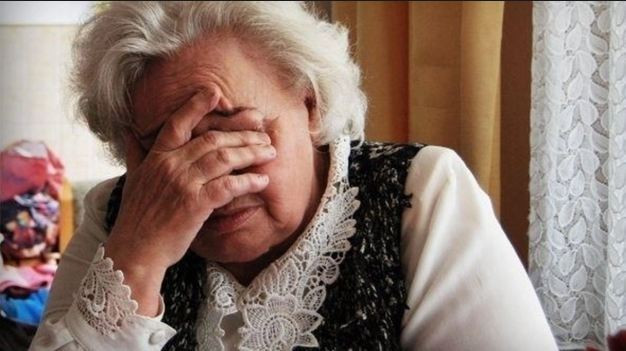 Оскорбляла и оказывала психологическое давление на бабушку — апелляционный суд подтвердил приговор женщине по делу о домашнем насилии