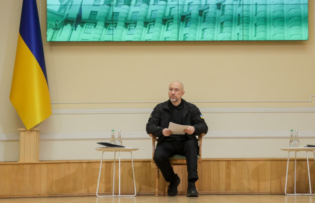 Украина верит в искренность Трампа заключить мирное соглашение, но она должна быть участником этого процесса – Шмыгаль