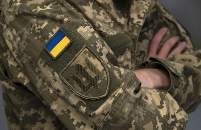 Иностранцам-контрактникам ВСУ не нужно оформлять вид на временное проживание – ГМС