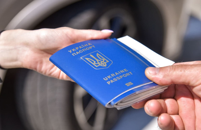 Какие документы должны предоставить артисты и медийщики для выезда за границу — Кабмин определил порядок