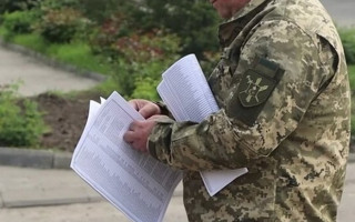У Харкові ТЦК проводить перевірку щодо стрілянини та пошкодження авто чоловіка його співробітниками