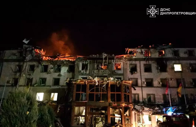 Зеленський заявив, що перед ударом по готелю в Кривому Розі туди заселилися волонтери зі США і Британії