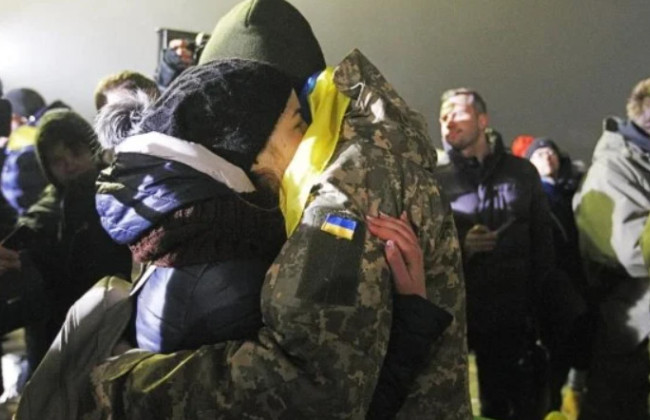 В ТЦК напомнили, какие социальные услуги могут получить освобожденные из плена люди и их родственники