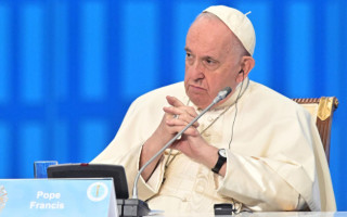 Папа Римский впервые за время госпитализации записал для верующих аудиообращение