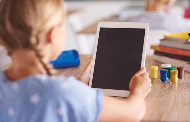 В Британии 8-летняя девочка случайно потратила около 10 тысяч долларов на приложения для Apple